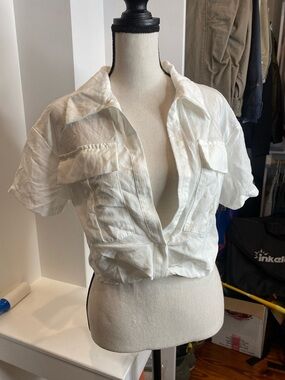White Short-Sleeve Cropped open-Front Top